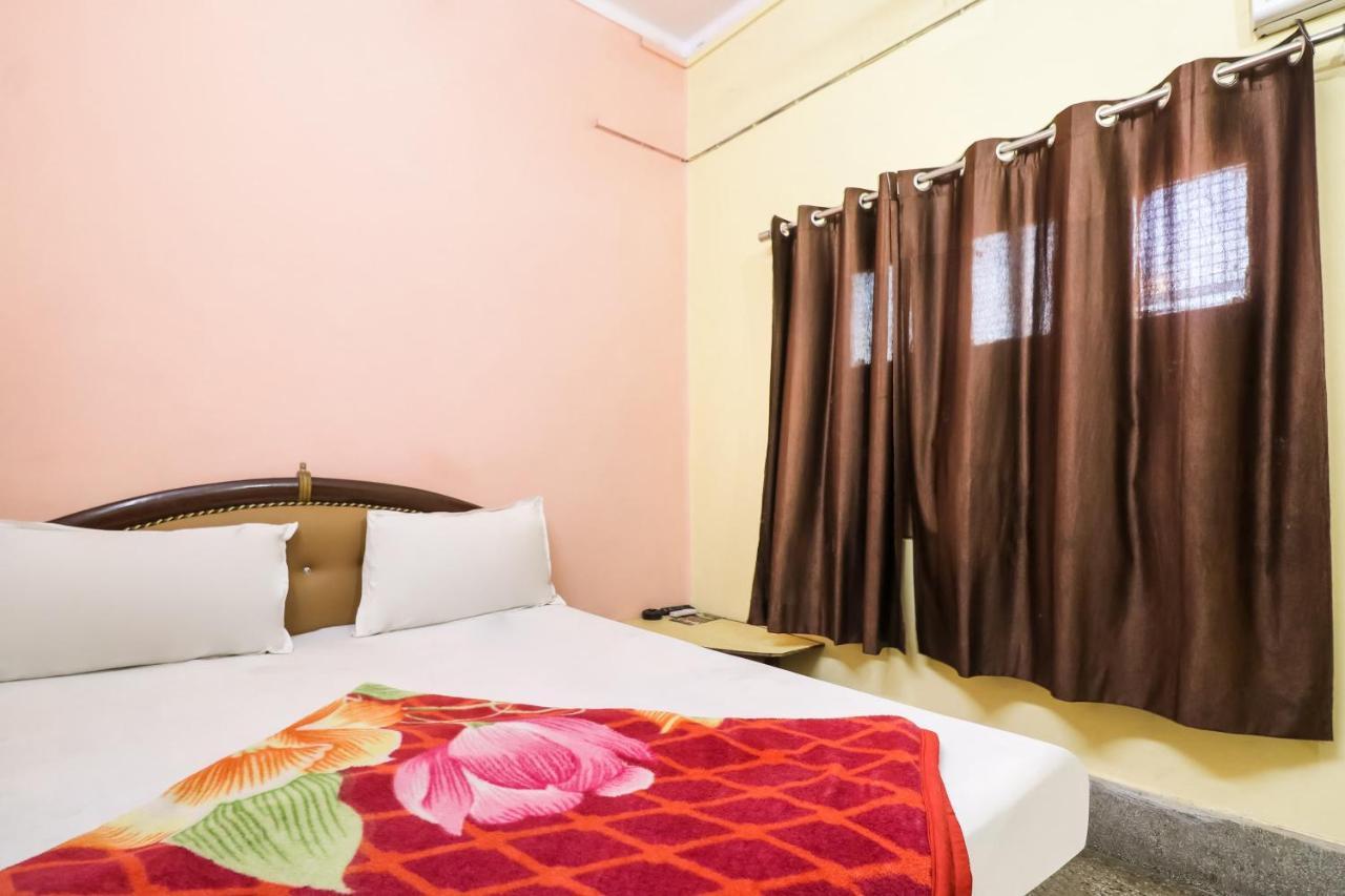 SPOT ON 38315 Bhagirathi Guest House SPOT Haridwār Esterno foto